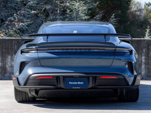 New 2025 Porsche Taycan Turbo GT image 10