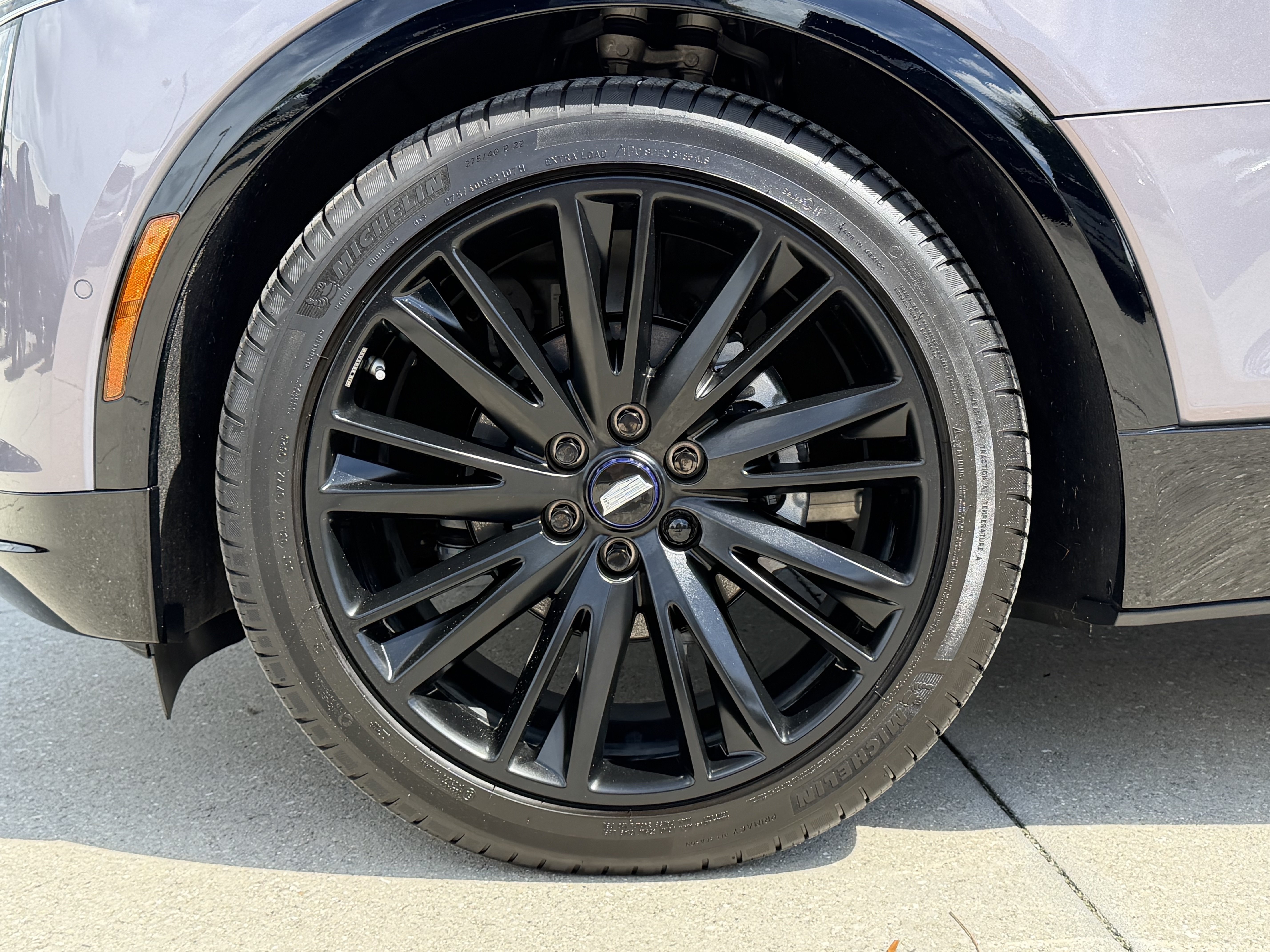 Certified 2026 Cadillac Lyriq Signature Luxury w/ LPO, Blue Accent Package AWD/4WD image 34