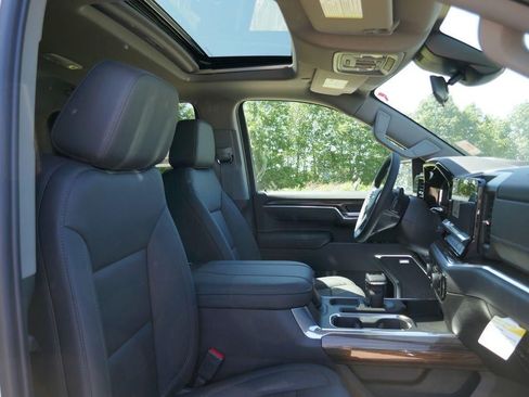 New 2026 Chevrolet Silverado 1500 LT Trail Boss w/ Convenience Package II AWD/4WD image 11