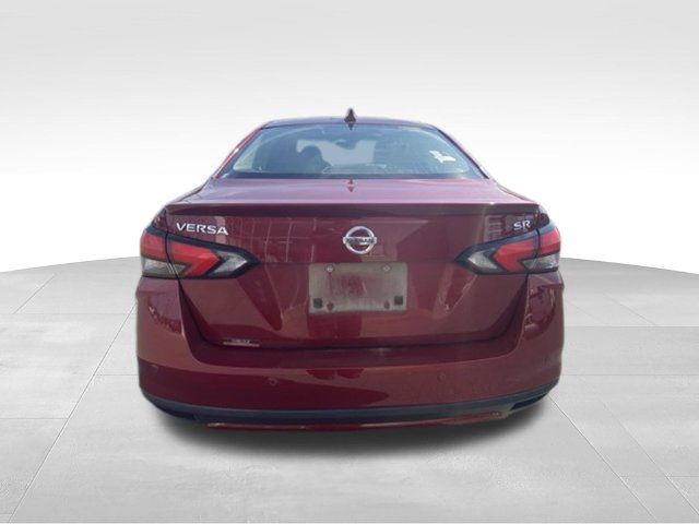 Used 2022 Nissan Versa SR FWD image 11