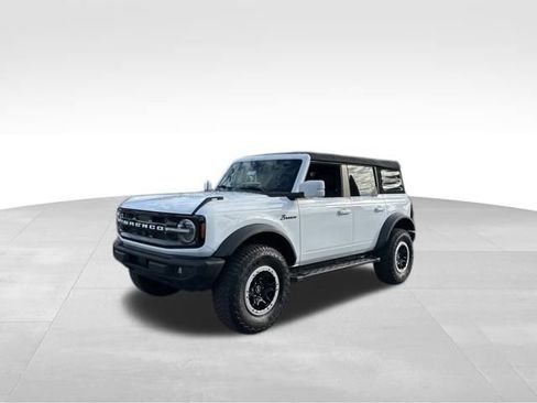 Used 2021 Ford Bronco Outer Banks w/ Sasquatch Package image 1