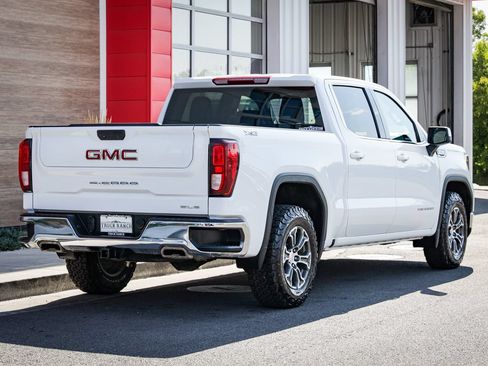 Used 2024 GMC Sierra 1500 SLE w/ X31 Off-Road Package AWD/4WD image 3