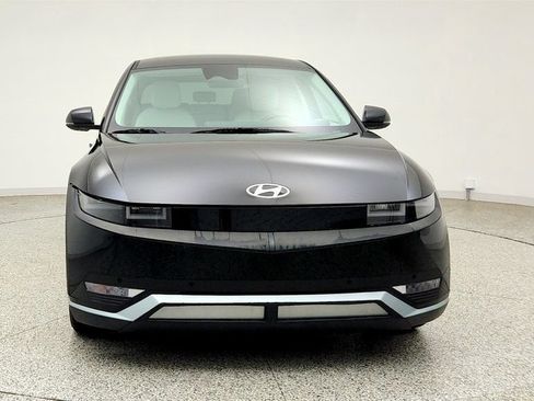 Used 2023 Hyundai Ioniq 5 SEL AWD/4WD image 2