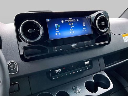 New 2025 Mercedes-Benz Sprinter 2500 image 10