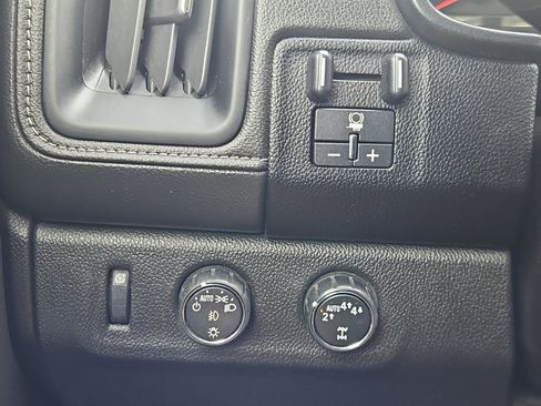 Used 2017 GMC Canyon SLE w/ SLE Convenience Package AWD/4WD image 16