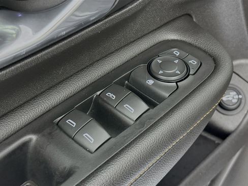 Used 2018 GMC Terrain SLT w/ Preferred Package image 18