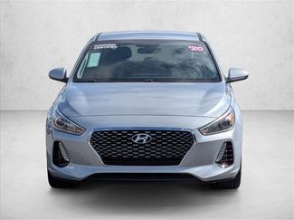 Used 2020 Hyundai Elantra GT video 2