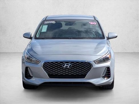 Used 2020 Hyundai Elantra GT image 2