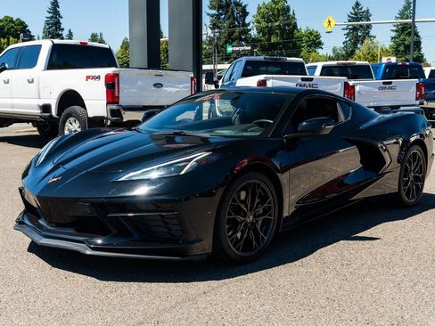 Used 2023 Chevrolet Corvette Stingray Premium Cpe w/ Z51 Performance Package image 3