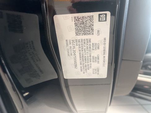 New 2025 Chevrolet Corvette E-Ray image 16