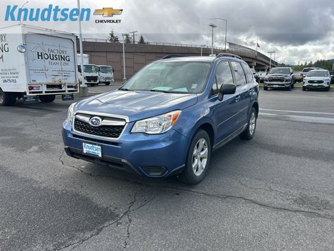 Used 2015 Subaru Forester 2.5i w/ Alloy Wheel Package AWD/4WD image 3