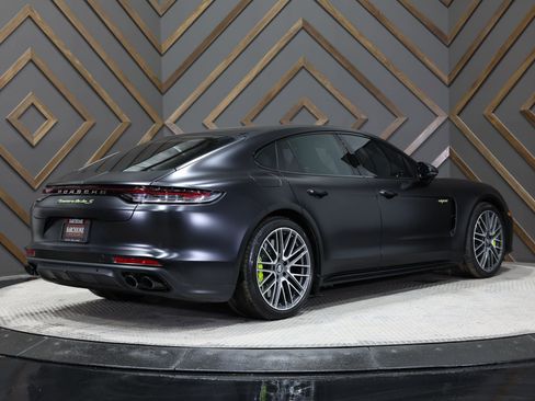Used 2021 Porsche Panamera Turbo S w/ Assistance Package image 2