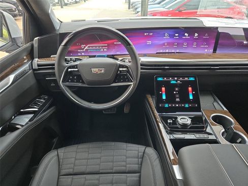New 2026 Cadillac Escalade ESV Platinum Sport w/ LPO, ONYX Package AWD/4WD image 14