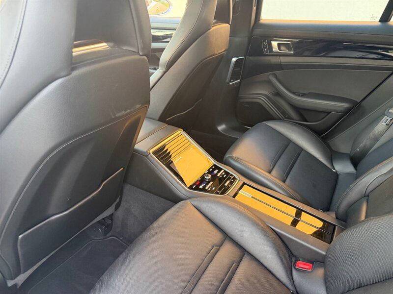 Used 2017 Porsche Panamera 4 AWD/4WD image 11
