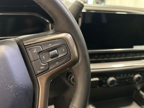 Used 2024 Chevrolet Silverado 3500 High Country w/ Technology Package image 19