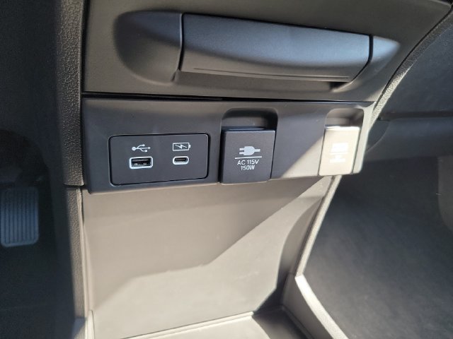 Certified 2025 Honda Odyssey Elite image 25