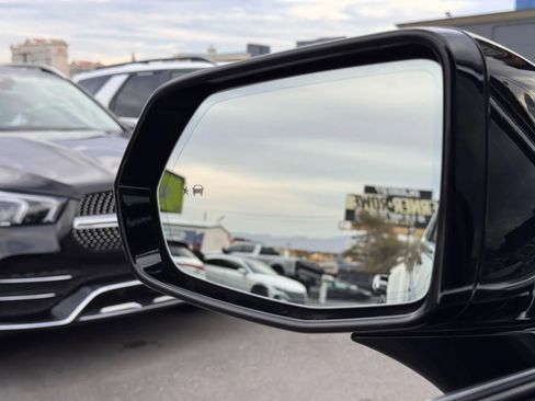 Used 2021 Cadillac XT5 Premium Luxury image 24