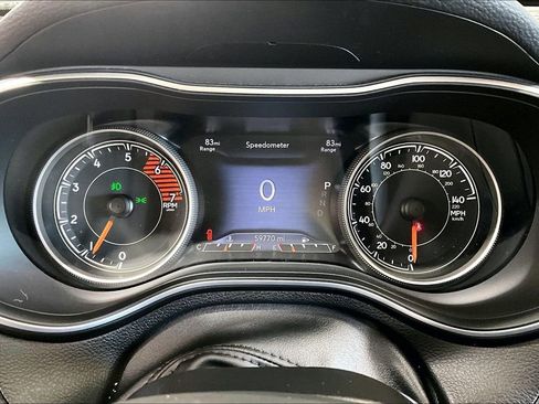 Used 2022 Jeep Cherokee Limited image 19