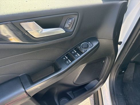 Used 2024 Ford Escape ST-Line w/ Equipment Group 301A FWD image 12