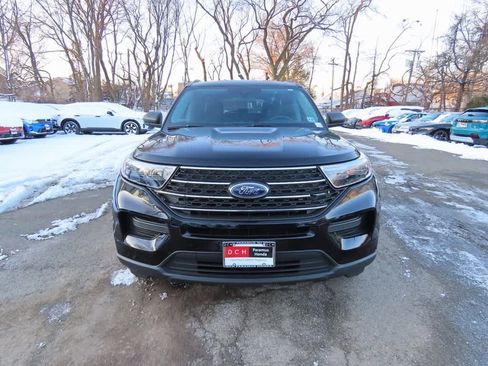 Used 2022 Ford Explorer XLT image 6