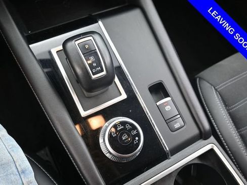 Used 2024 Mitsubishi Outlander SE FWD image 24