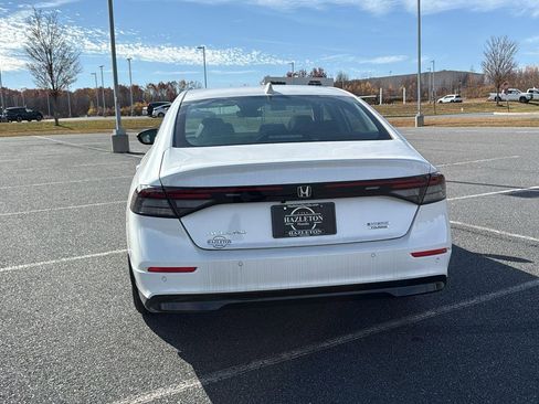 New 2025 Honda Accord Touring image 7