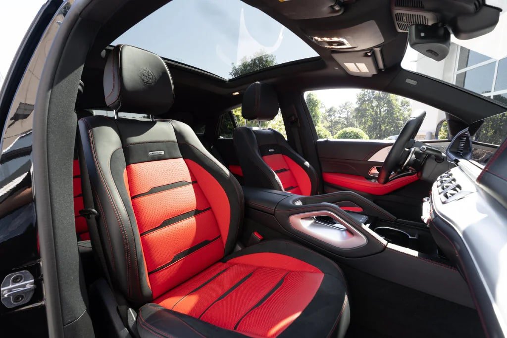 Used 2025 Mercedes-Benz GLE 53 AMG 4MATIC Coupe image 32