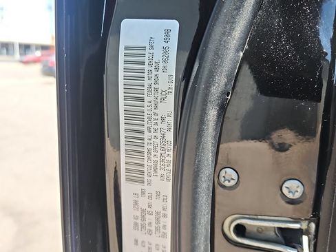 Used 2019 RAM 3500 Laramie AWD/4WD image 29