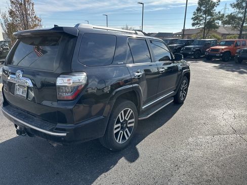 Used 2018 Toyota 4Runner SR5 image 10