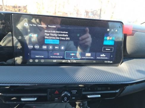 New 2026 Nissan Kicks SR image 23