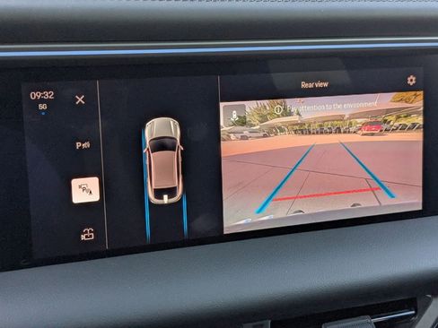 New 2025 Porsche Macan 4 Electric image 19