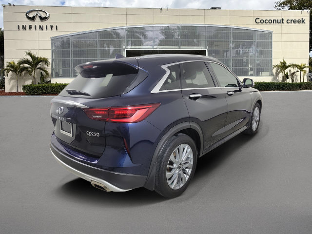 Certified 2025 INFINITI QX50 Luxe AWD/4WD image 8