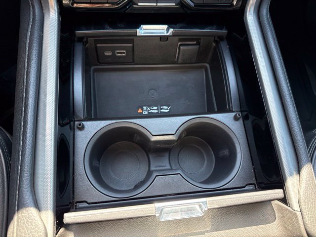 Used 2022 GMC Yukon XL Denali w/ Denali Premium Package RWD image 22