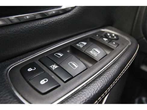 Used 2024 RAM 1500 Laramie image 11