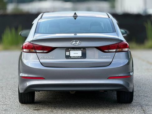 Used 2017 Hyundai Elantra Limited FWD image 4