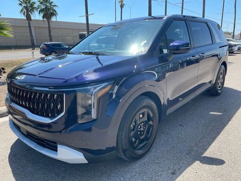 New 2026 Kia Carnival LXS image 3