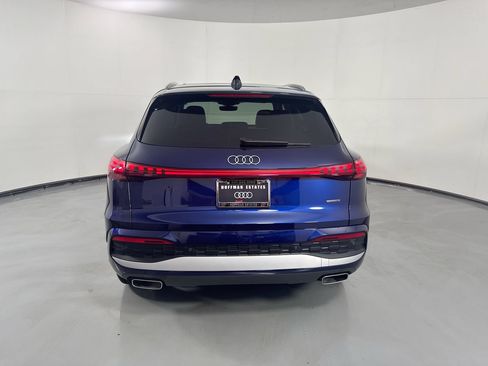 Used 2025 Audi Q5 Premium Plus w/ Premium Plus AWD/4WD image 7