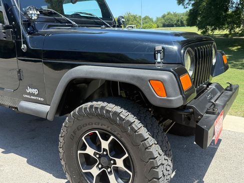Used 2004 Jeep Wrangler 4WD image 32