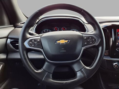 Used 2023 Chevrolet Traverse LT FWD image 15