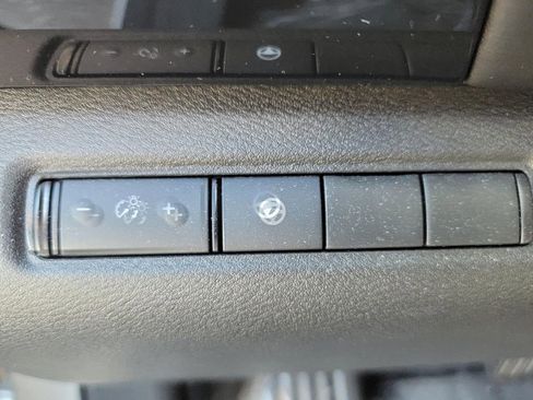Used 2024 Nissan Pathfinder SV AWD/4WD image 30