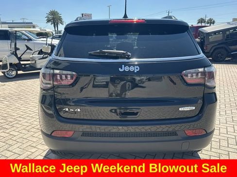 Certified 2025 Jeep Compass Latitude AWD/4WD image 7