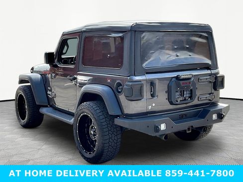 Used 2019 Jeep Wrangler Sport AWD/4WD image 4