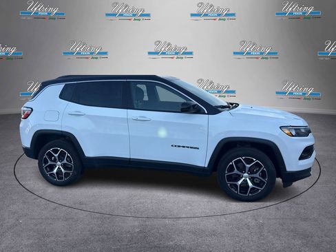 Used 2024 Jeep Compass Limited image 2