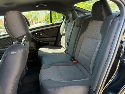 Used 2018 Ford Taurus SEL FWD image 14
