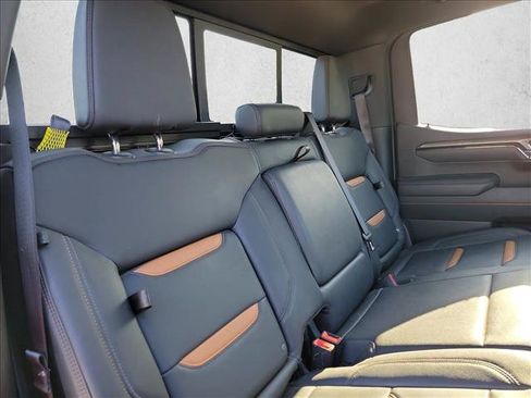 Used 2025 GMC Sierra 1500 AT4 w/ AT4 Premium Package AWD/4WD image 12