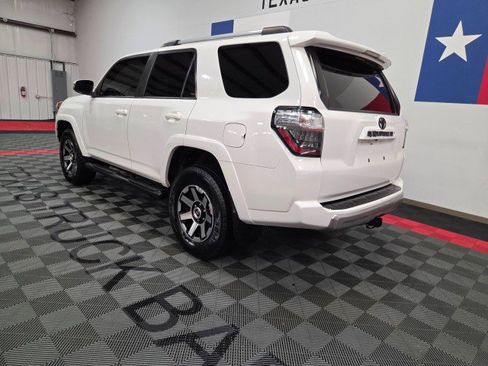 Used 2017 Toyota 4Runner TRD Off-Road Premium AWD/4WD image 5