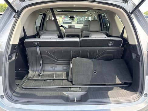 Certified 2023 Honda Pilot Touring image 16