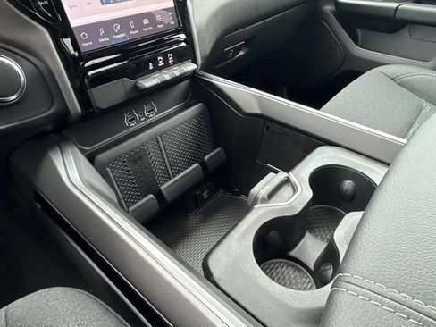New 2026 RAM 1500 Big Horn AWD/4WD image 14