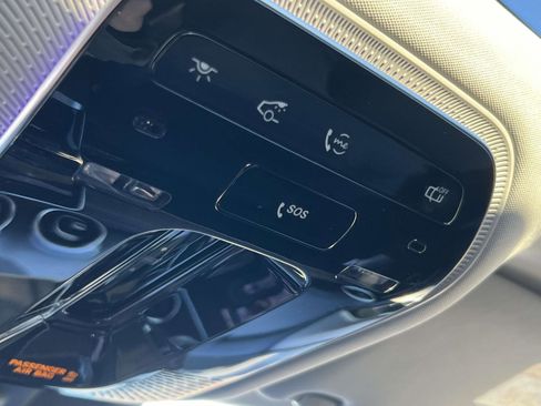 Used 2025 Mercedes-Benz GLC 350e GLC 350e image 12