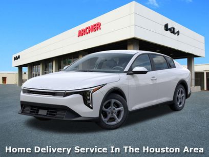 New 2025 Kia K4 LXS